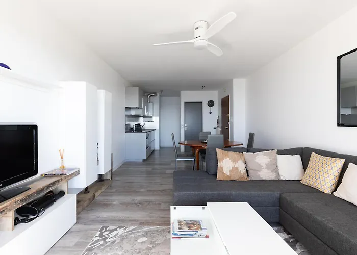 D'exception Avec Vue Plongeante Sur L'ocean - Elegance Et Evasion